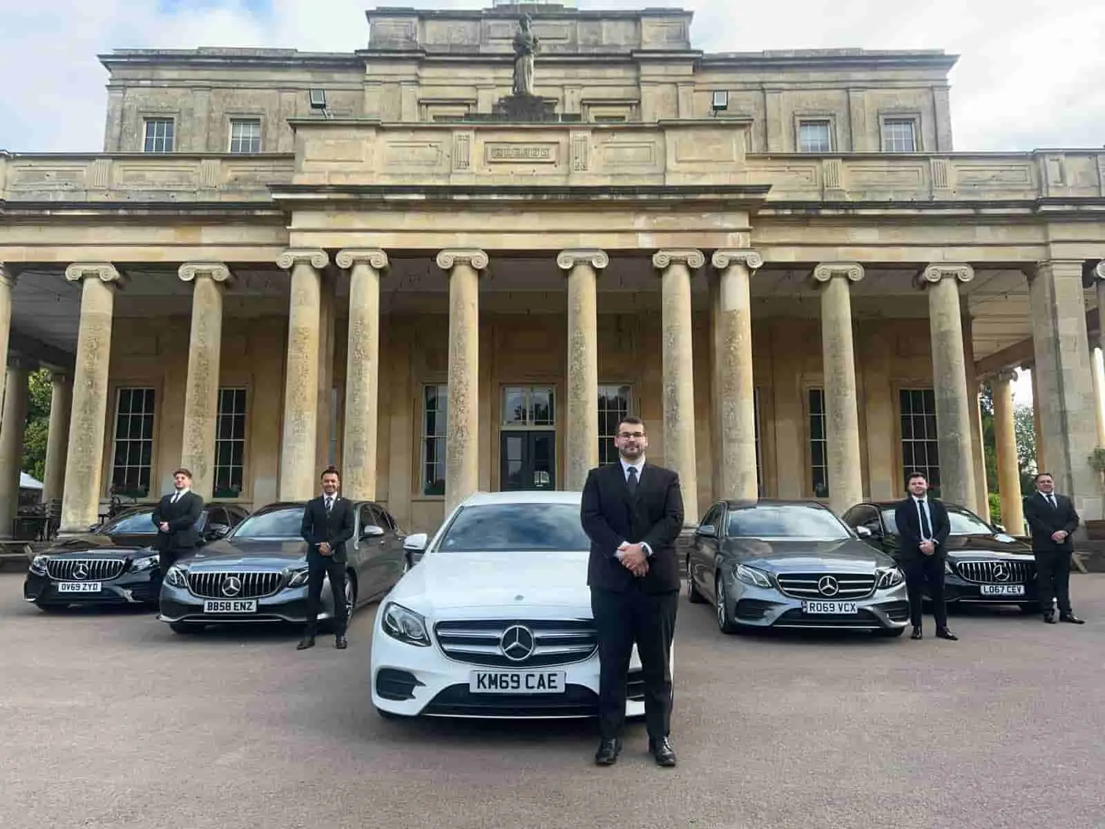 Taxi Gloucester - London From £280.00* Taxi Gloucester - London From £280.00*